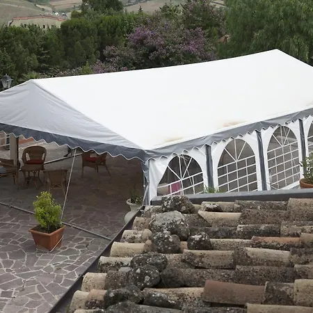 Bed & Breakfast La Dimora Di Samu 3*