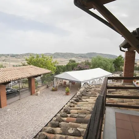 La Dimora Di Samu Bed & Breakfast 3*