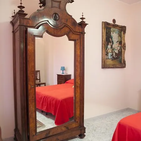 La Dimora Di Samu Bed & Breakfast 3*